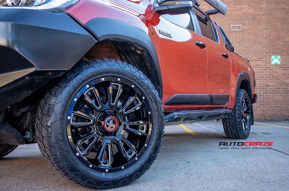 TOYOTA HILUX N80 RUGGED X AB808 GLOSS BLACK MILLED ACCENTS